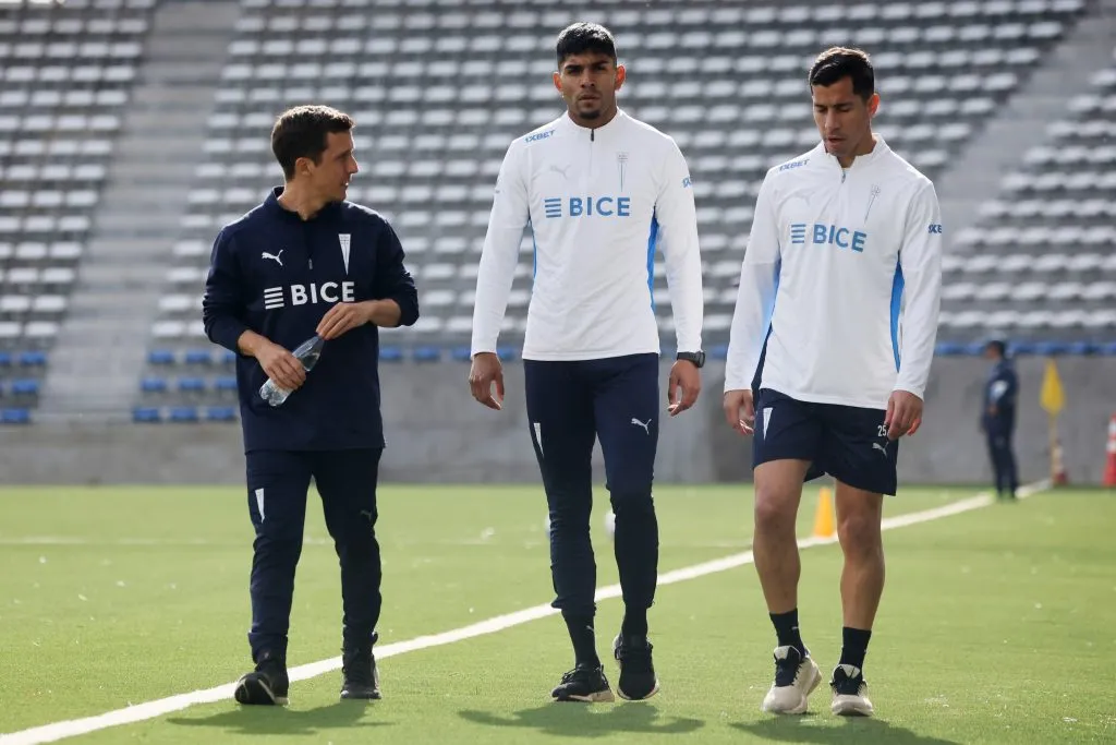 Dylan Escobar y Agustín Farías entrenan de forma diferenciada en la UC. (Foto: Jonnathan Oyarzún/Photosport)