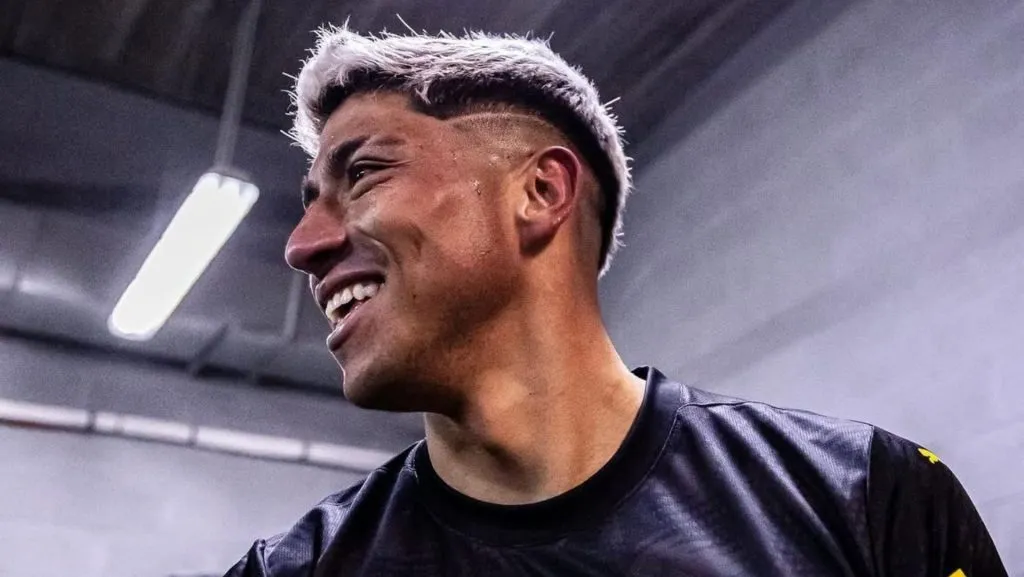 Brayan Cortés vive un gran momento en Peñarol de la mano del técnico Diego Aguirre. Su futuro eso sí, sigue siendo un misterio (Foto: @oficialcap)