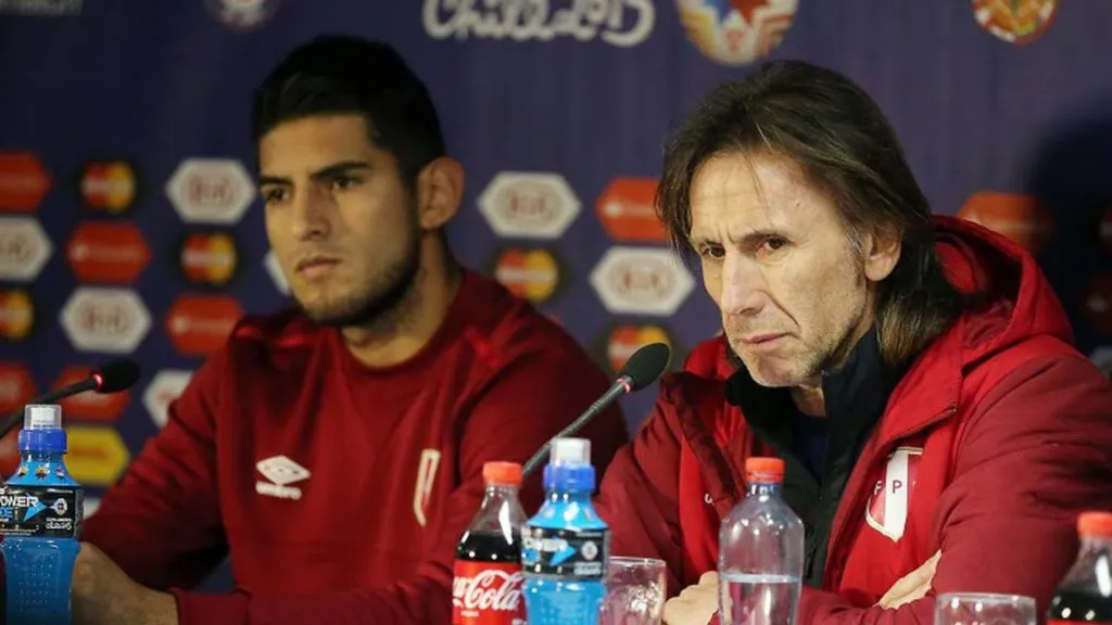 Ricardo Gareca junto a Carlos Zambrano en la Copa América 2015 | FOTO: Archivo