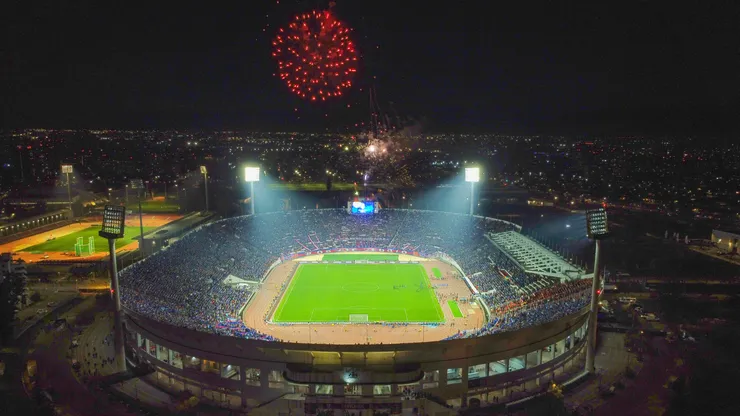 Sebastián Sichel se lanzó contra Universidad de Chile por el Estadio Nacional.