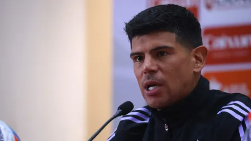 Esteban Pavez se refirió a las amenazas que recibió Jorge Almirón por parte de la GB (Jonnathan Oyarzun/Photosport)