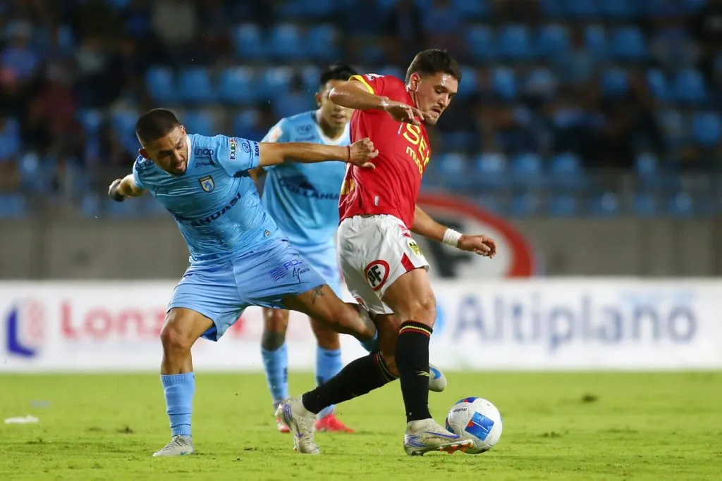 Un duelo de alto impacto en el fútbol chileno | Foto: Photosport