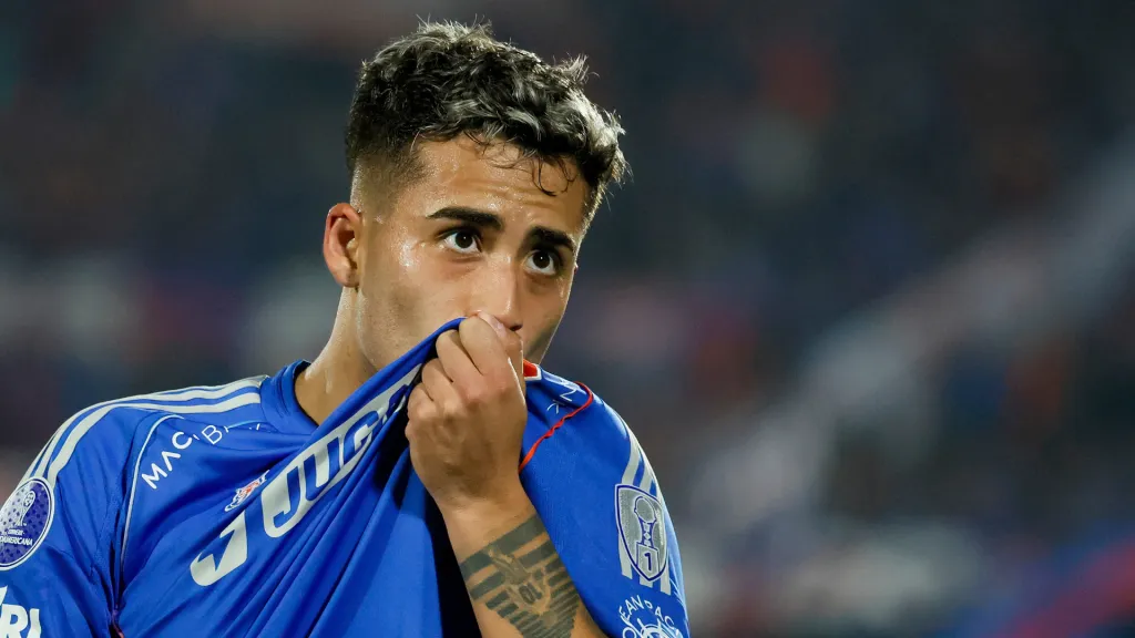 Por el momento, Lucas Assadi se mantiene en Universidad de Chile. Está feliz en el club de su infancia. (Créditos: Photosport)