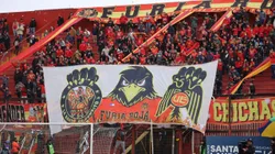 Hincha de Unión Española estalla contra uno de los delanteros.