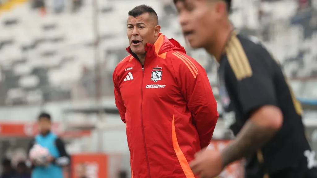 Jorge Almirón confirma que su período en Colo Colo está en un 99% acabado.