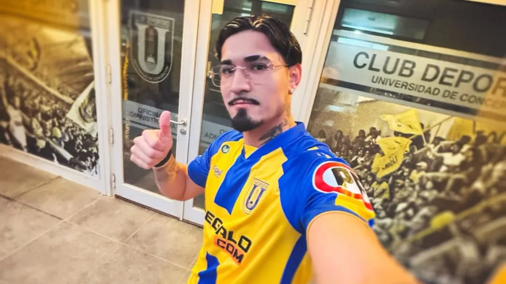 Luis Rojas convirtió su primer gol profesional en Chile. Fue por Universidad de Concepción.