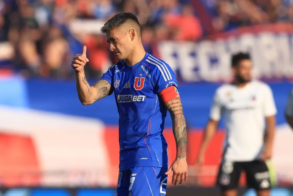 Aránguiz preocupa en la U | Foto: Photosport