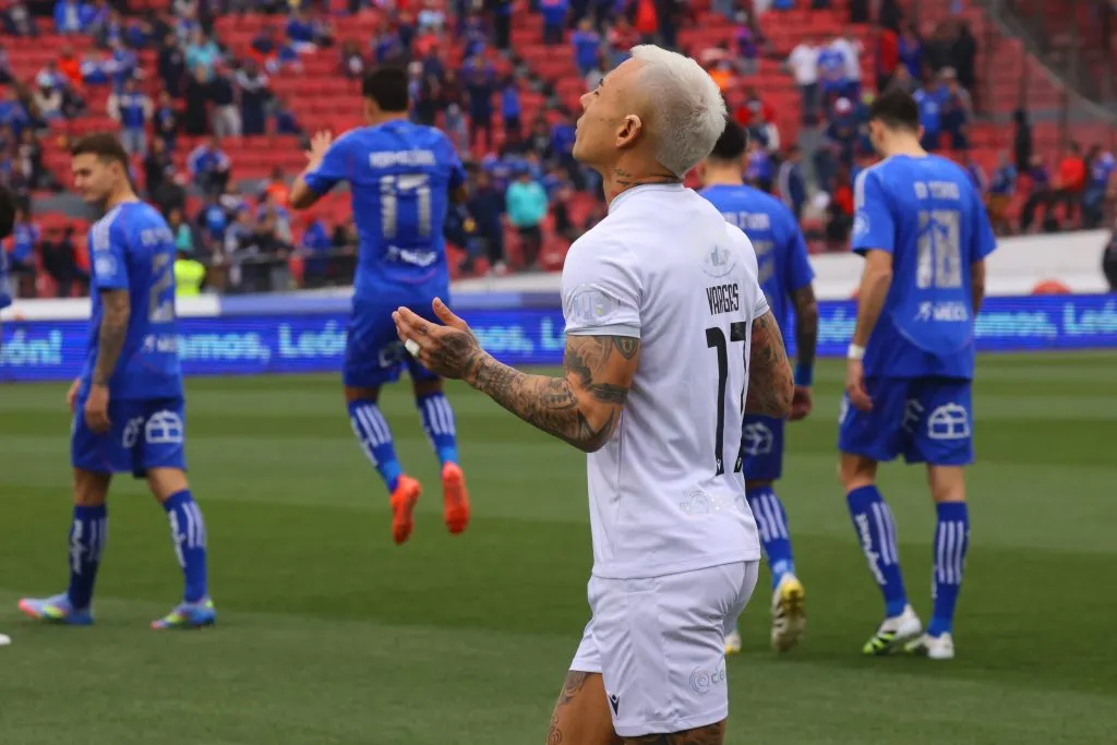 Amistad y nostalgia se vivió esta tarde en el Estadio Nacional | FOTO: Dragomir Yankovic/Photosport