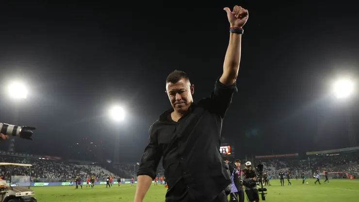 Jorge Almirón no se va con las manos vacías de Colo Colo (Photosport).