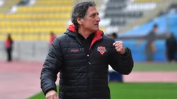 Tras un breve paso por Deportes Temuco, Mario Salas aún no encuentra club para dirigir (Photosport).