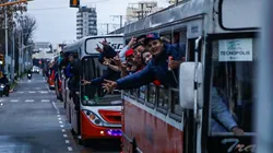 Los hinchas azules ya están en el Estadio Libertadores de América.