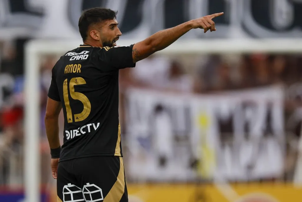 Emiliano Amor saca la voz en Colo Colo. (Foto: Andrés Piña/Photosport)