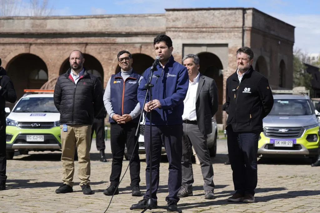 Alcalde de Independencia muestra su preocupación por la Supercopa entre albos y azules. (Foto: Comunicaciones Municipalidad Independencia)