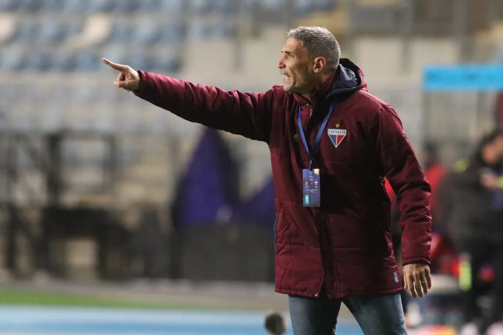 Vojvoda es nuevo DT de Santos | Foto: Photosport