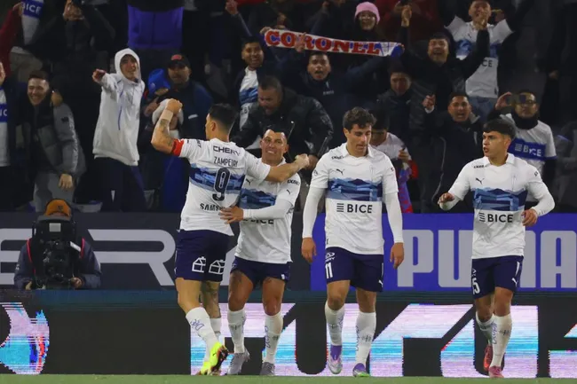 Universidad Católica festejó en su primer encuentro en el Claro Arena: derrotó a Unión Española.
