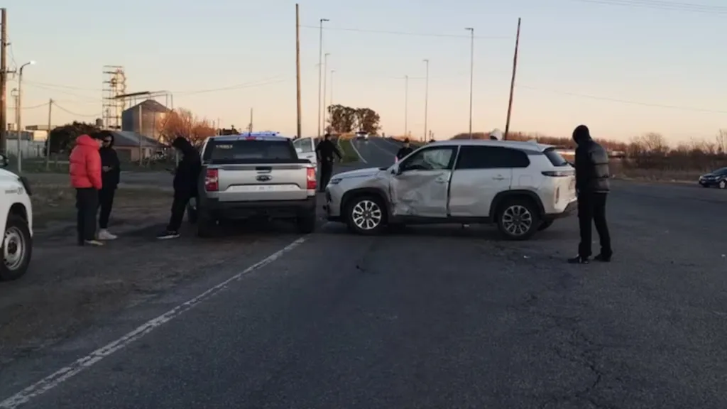 Los hinchas de Universidad de Chile no sufrieron lesiones de gravedad. Chocaron en su retorno al país. (Créditos: Policía de Junín)