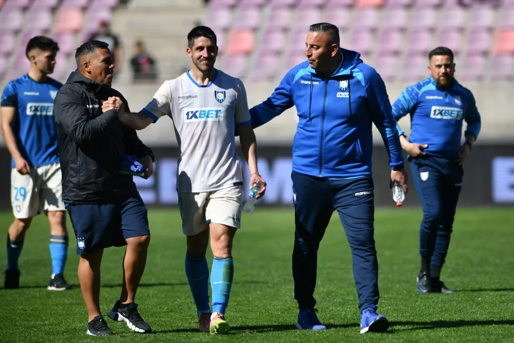Huachipato festejó en su visita a La Serena. (Foto: Alejandro Pizarro/Photosport)