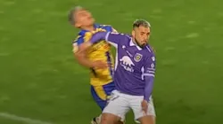 Jeison Fuentealba fue expulsado injustamente tras recibir un duro codazo en Primera B.