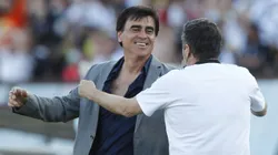 Gustavo Quinteros se acerca a Colo Colo. (Foto: Felipe Zanca/Photosport)