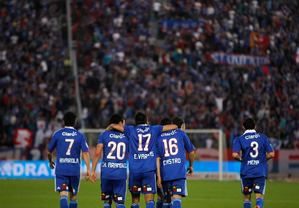 Charles Aránguiz compartió camarín con Diego Rivarola en la U | FOTO: Marcelo Segura