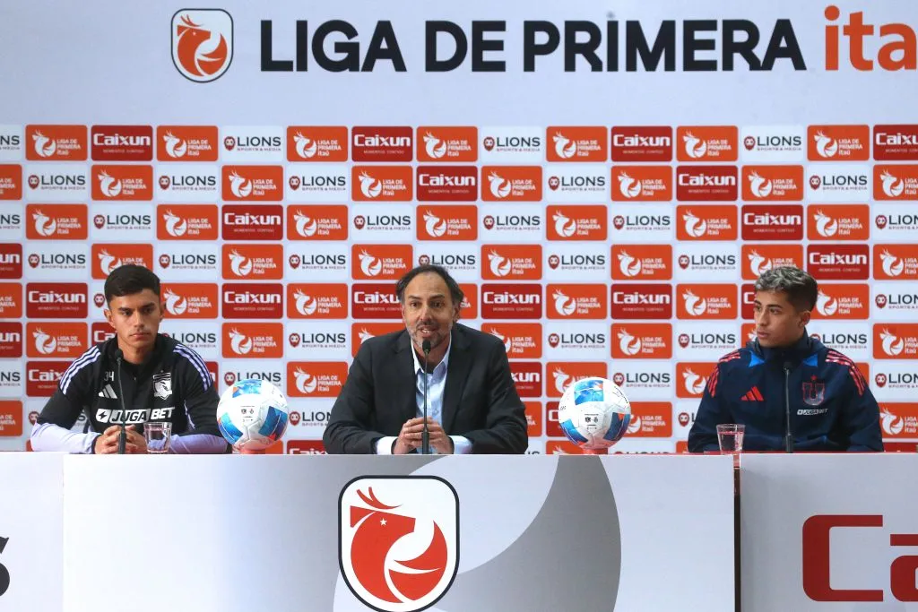 Vicente Pizarro y Lucas Assadi fueron los encargados de hablar con la prensa en la previa al Superclásico | FOTO: Javier Salvo/Photosport