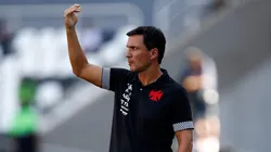 Zé Ricardo ya tiene a su regalón en Colo Colo. ¿Quién es?