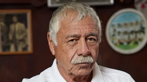 Carlos Caszely le pone sus fichas a una de las grandes joyas de la cantera alba. 
