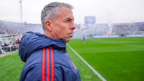 El técnico de la U se molestó en conferencia de prensa