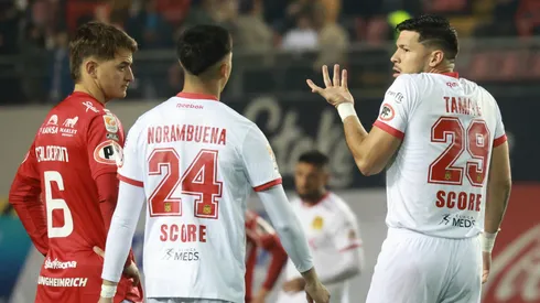 Bianneider Tamayo destaca la actitud en Unión Española. (Foto: Photosport)