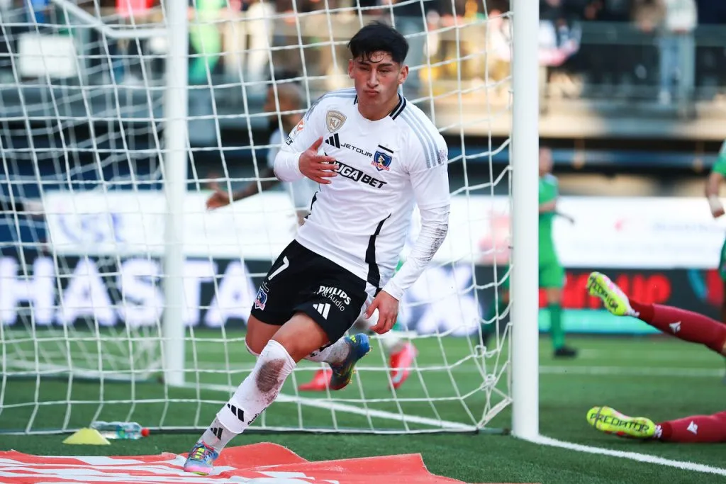 Yáñes alaba a Marchant. | Foto: Photosport