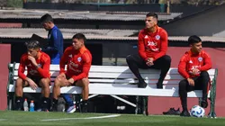 El reencuentro de los jugadores de la U y Colo Colo en la Selección Chilena. (Foto: Jonnathan Oyarzún/Photosport)