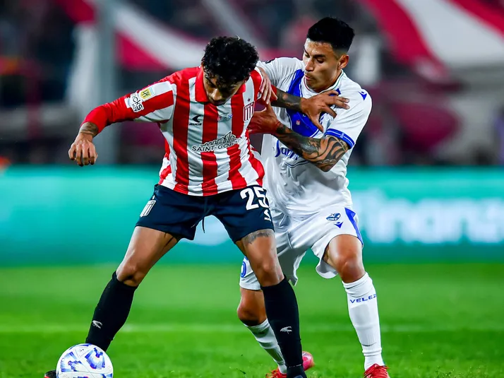 Claudio Baeza da un gran paso en su carrera: el anuncio de Vélez sobre el ex Colo Colo