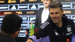 Ex Colo Colo le cae con todo a Fernando Ortiz (Foto: Jonnathan Oyarzun/Photosport)