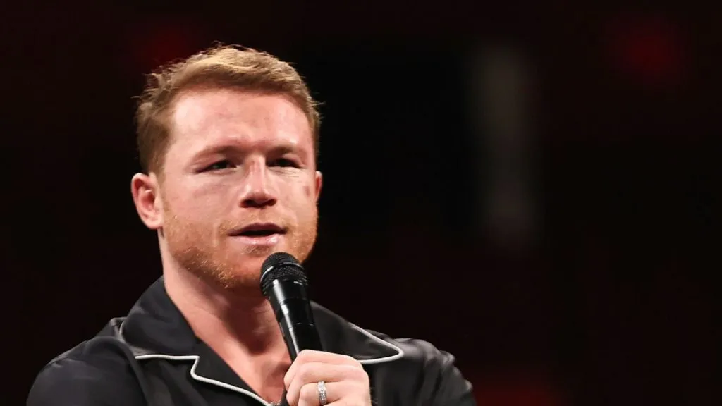 Canelo sufre con las malas noticias luego de su pelea donde cayó ante Terence Crawford (Photo by Omar Vega/Getty Images)