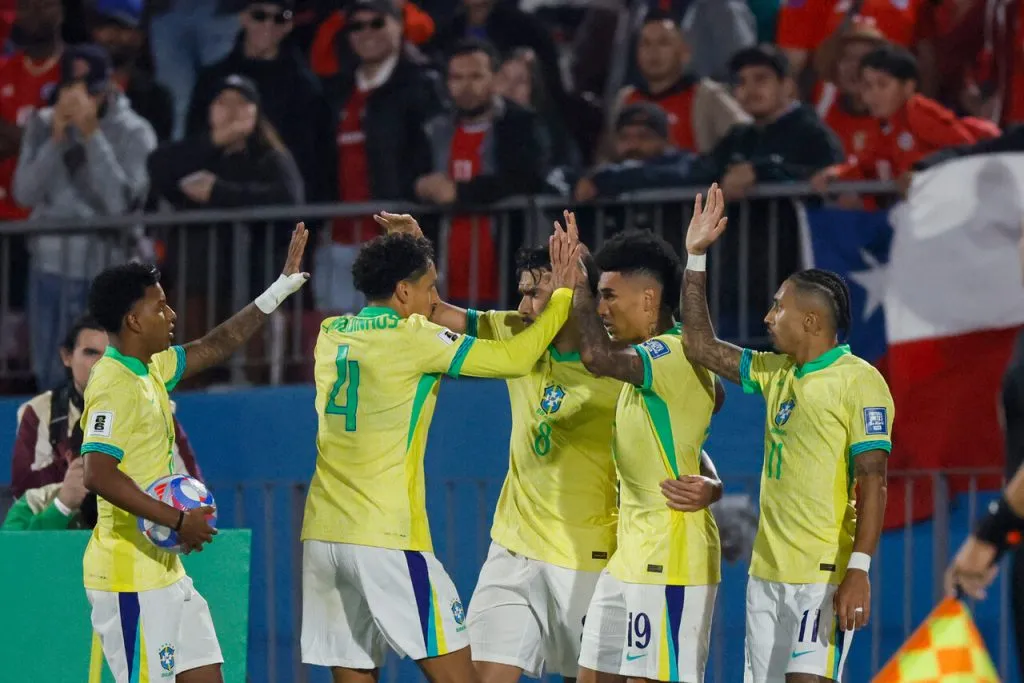 Brasil venció a Chile por 2-1 en el partido en Santiago | Foto: Photosport