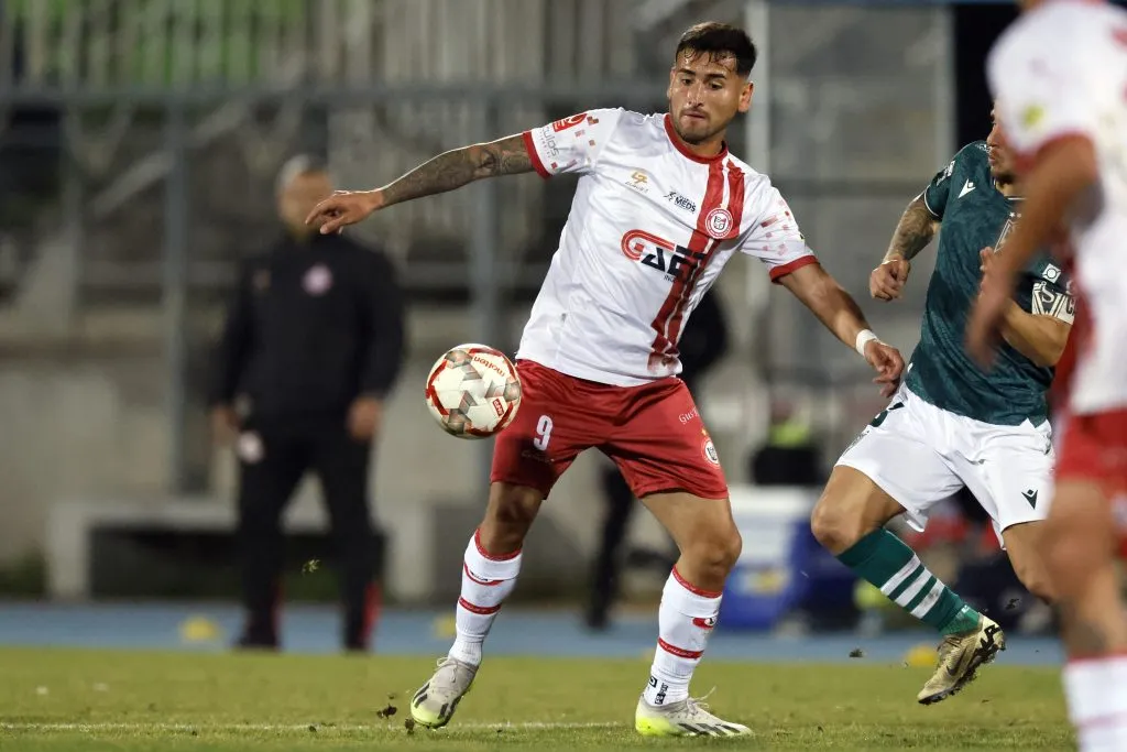 César Huanca defendiendo la camiseta de Unión San Felipe | FOTO: Andres Pina/Aton Chile
