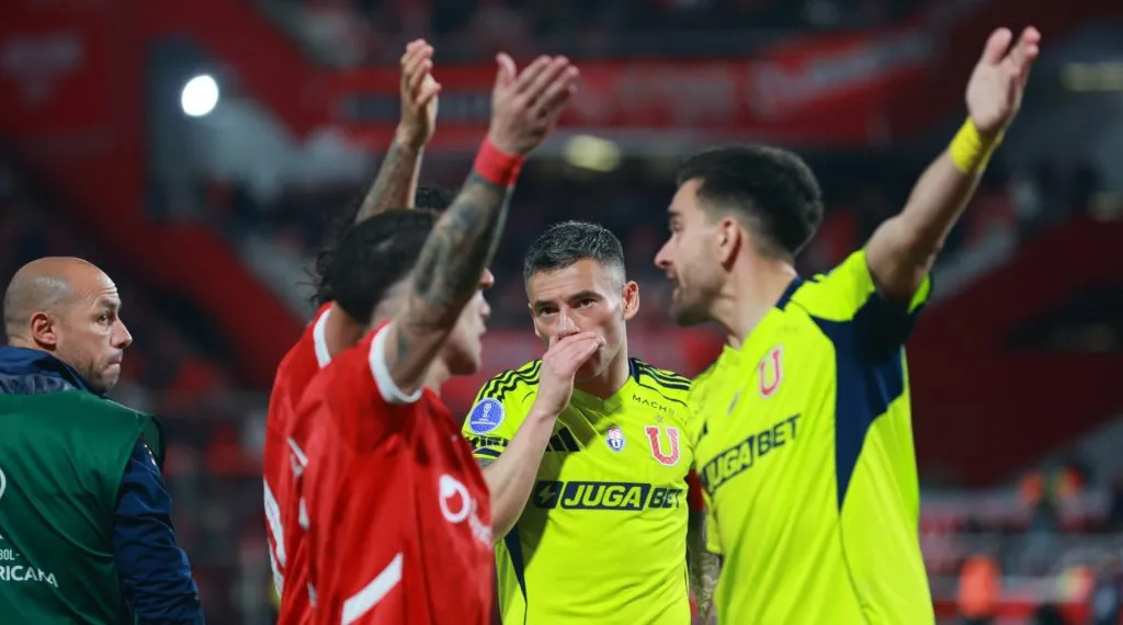 Universidad de Chile conoce su sanción, pero logra acceder a cuartos de final de Copa Sudamericana.