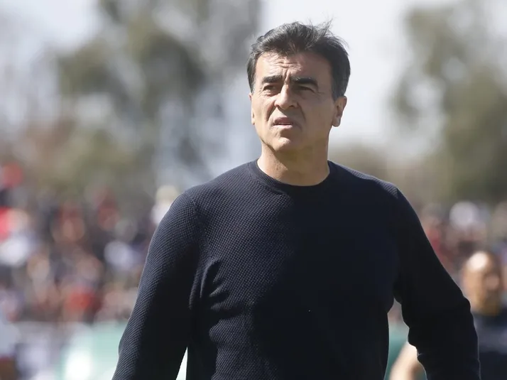 Quinteros quiere en el 'Rojo' a uno de sus regalones de Colo Colo