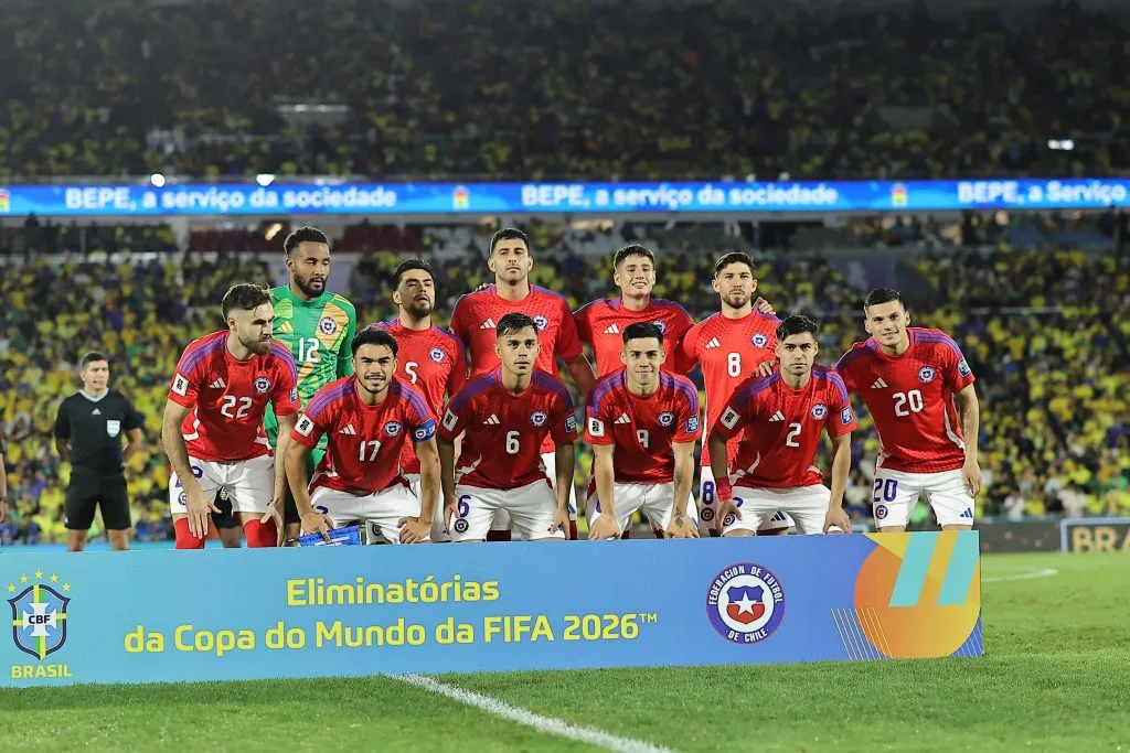 Este fue el equipo titular que presentó Chile ante Brasil en el Maracaná. (Foto: Heuler Andrey/DiaEsportivo/Photosport)