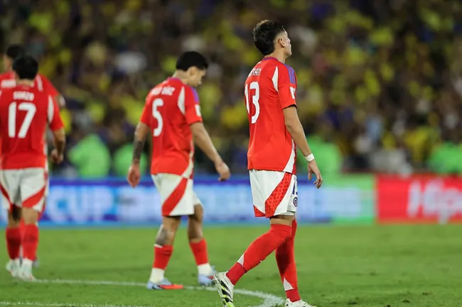 De Tezanos solo tuvo elogios para Román | Foto: Photosport