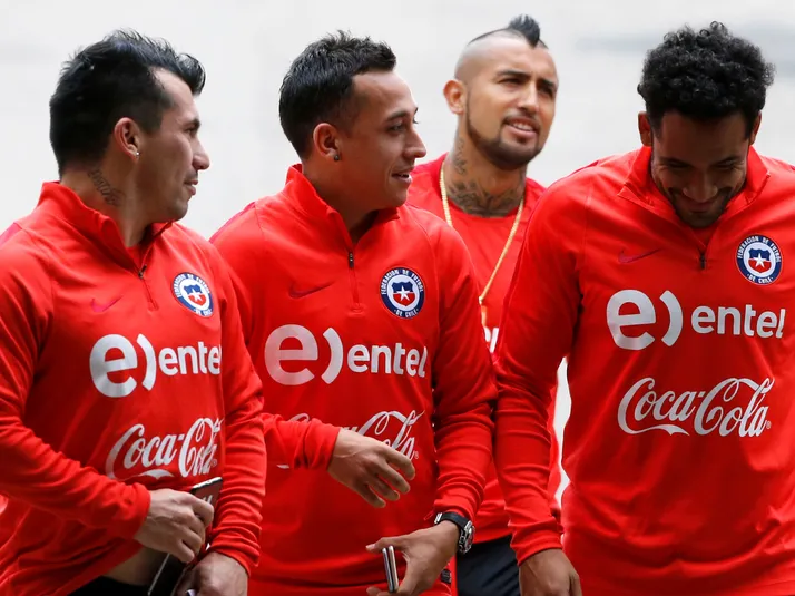 Echan al agua a histórico de La Roja: "Un día estaba feliz..."
