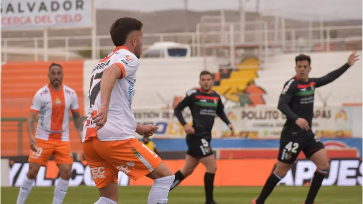 El equipo "Minero" se hizo fuerte en casa y logró dejar tres valiosos puntos en El Salvador (Foto: Oscar Tello/Photosport)