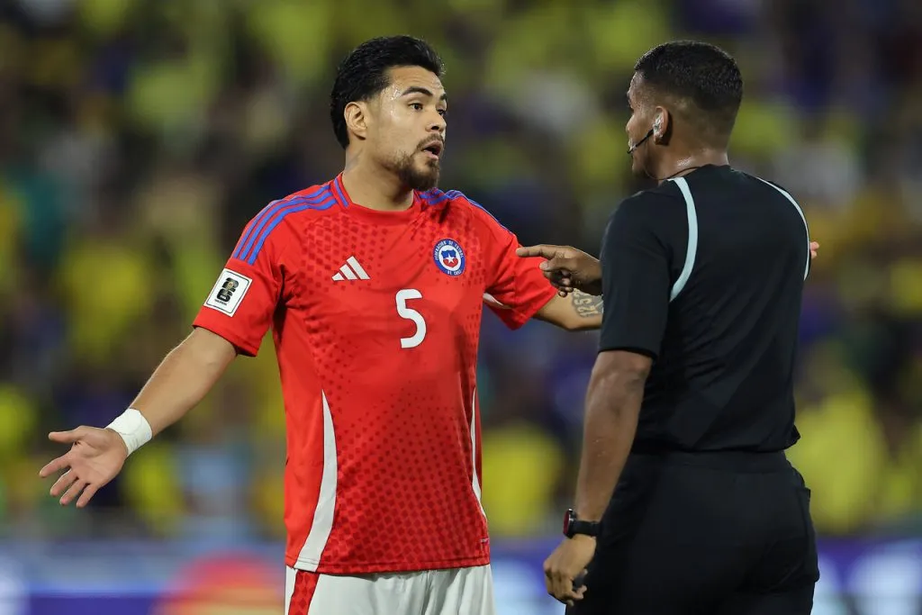 Solabarrieta le pega un raspacachos a Díaz | Foto: Photosport