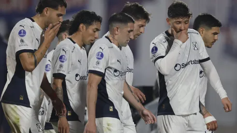 Leyenda del Ballet Azul manda al plantel de Independiente a llorar a la FIFA.