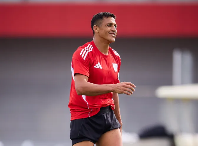 Alexis Sánchez espera ansioso su debut con la camiseta del Sevilla | FOTO: @SevillaFC