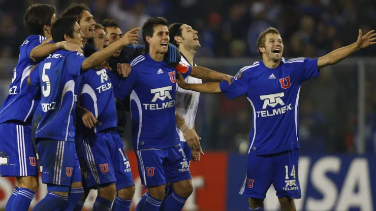 Universidad de Chile eliminó a Alianza Lima en la Copa Libertadores 2010. Fue con polémico gol de Felipe Seymour.