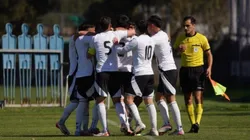 Los de Macul celebran un nuevo triunfo ante el Romántico Viajero.