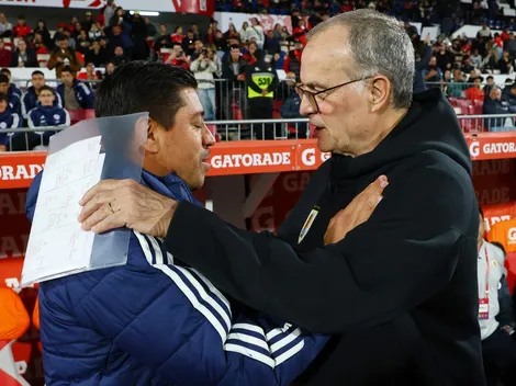 Revelan las palabras de Bielsa a Córdova en pleno abrazo de Chile vs. Uruguay