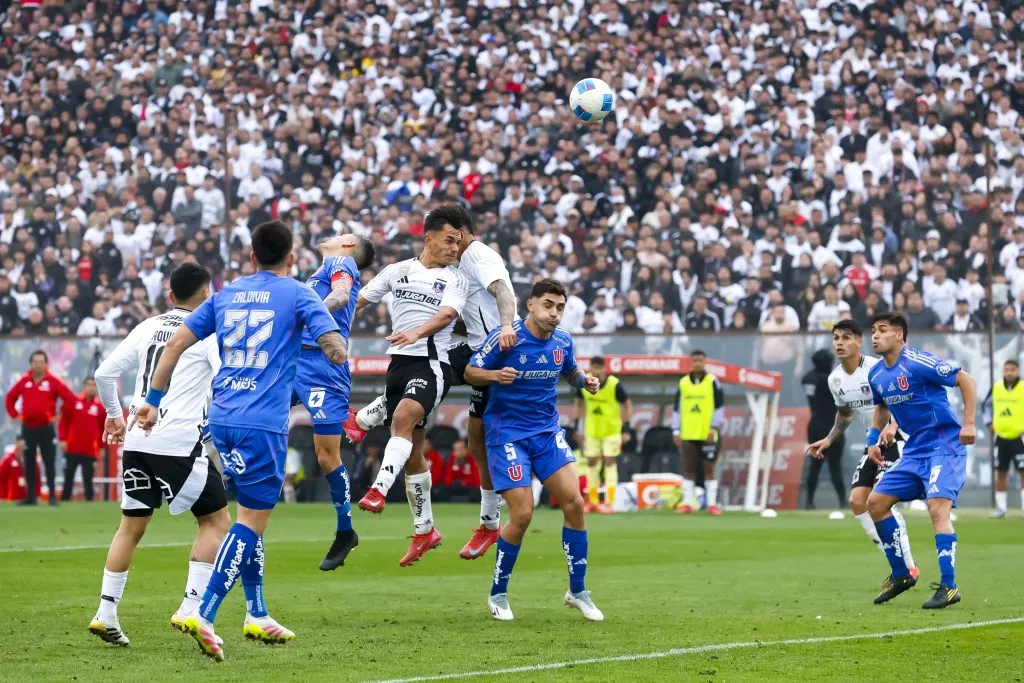La Supercopa entre Colo Colo y Universidad de Chile va sí o sí este domingo 
(Foto: Pepe Alvujar/Photosport)