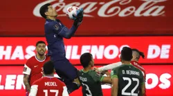 Carlos Lampe realizó una potentísima arenga previo al duelo de Bolivia frente a Brasil (Foto: Jonnathan Oyarzun/Photosport)